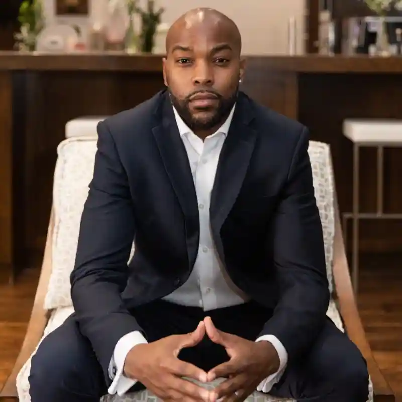 MEET THE FOUNDER & CEO KENNY BROWN