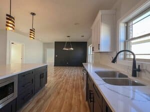 {{ custom_values.service_1 }} in {{custom_values.area_3})