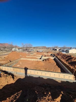 {{ custom_values.service_4 }} in {{custom_values.area_6})