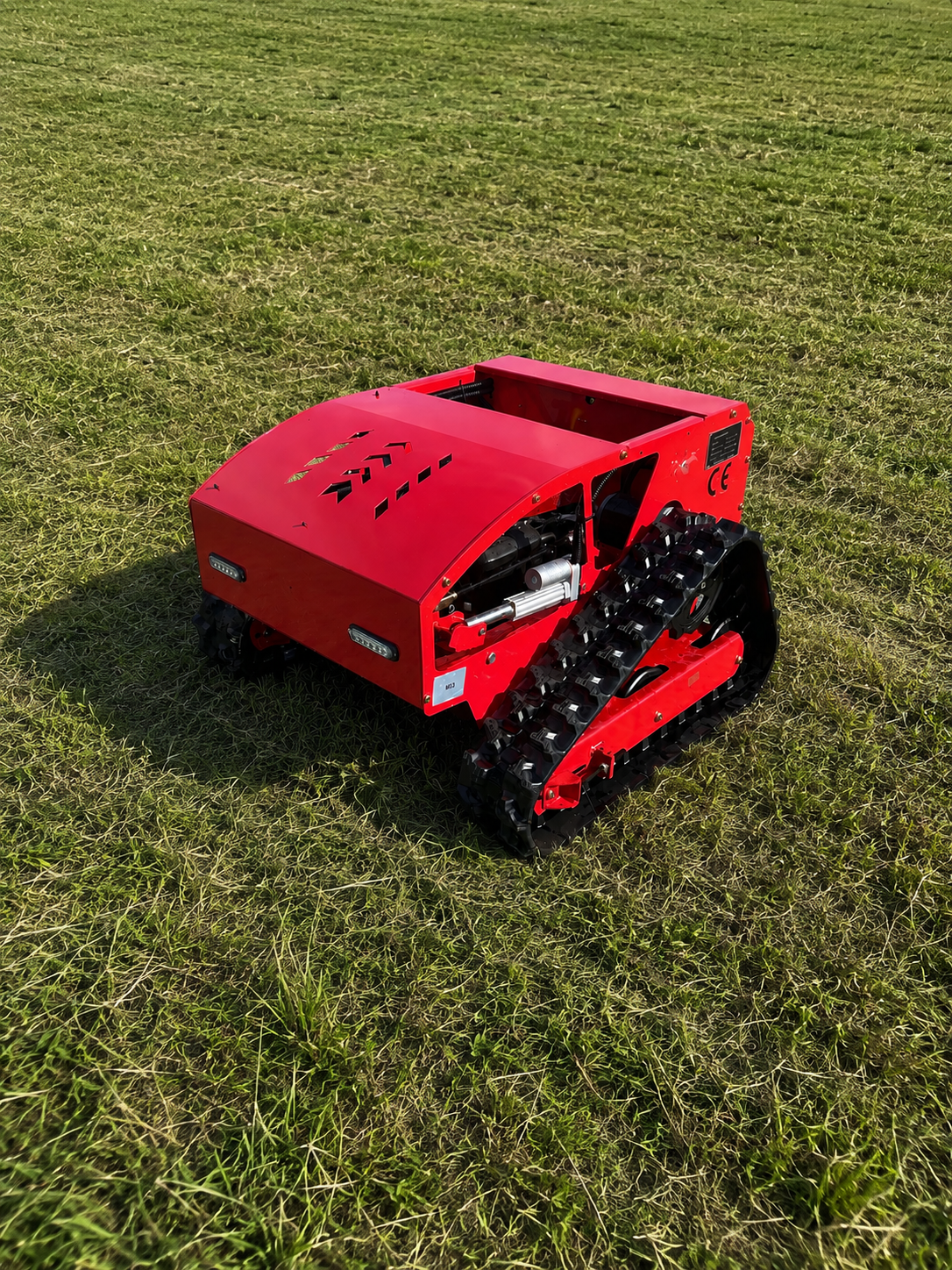 Turf Rover Remote Control REMOTE CONTROL RUBBER TRACKED LAWN MOWER