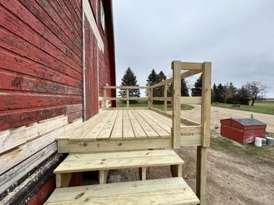 Deck and fence in South Dakota