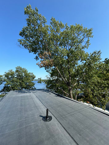 flat roof membrane installation