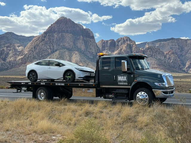 Max Towing - Business Photo