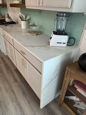 {{ custom_values.service_3 }} in {{custom_values.area_2})