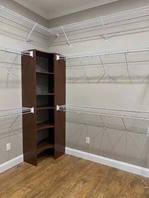 {{ custom_values.service_1 }} in {{custom_values.area_5})