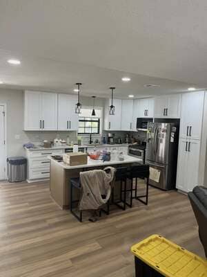 {{ custom_values.service_3 }} in {{custom_values.area_3})