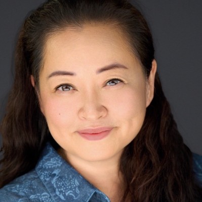 Liza Magcale is the founder of eLiaise Inc. and Delegating Wisely Inc. She also serves as Chief Operating Officer at TeraVault Inc. and is a Co-Founder of Tinker Time Labs. R100 reflects Liza’s belief that lasting transformation becomes possible when self-care and community support are treated as foundational, not optional.