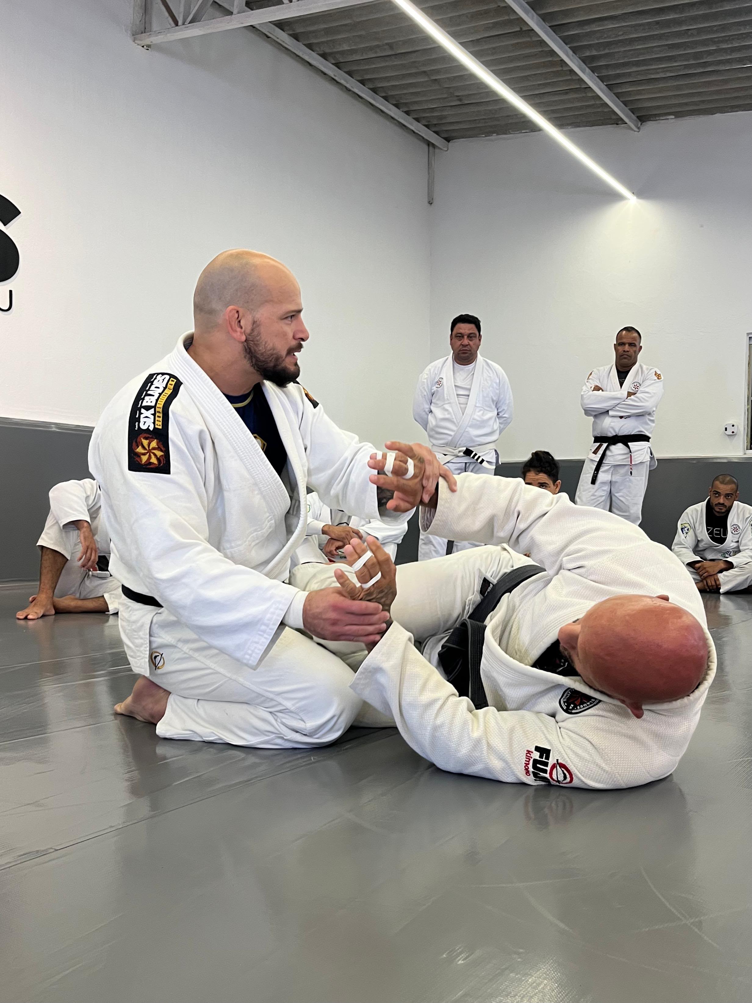 Jiu Jitsu training on the mats with Prof. Xande Ribeiro