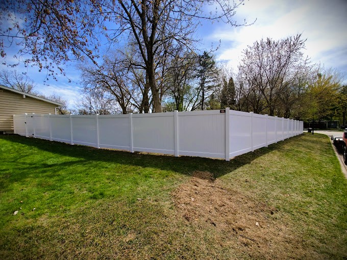 Vinyl Privacy Fence in Anoka County
