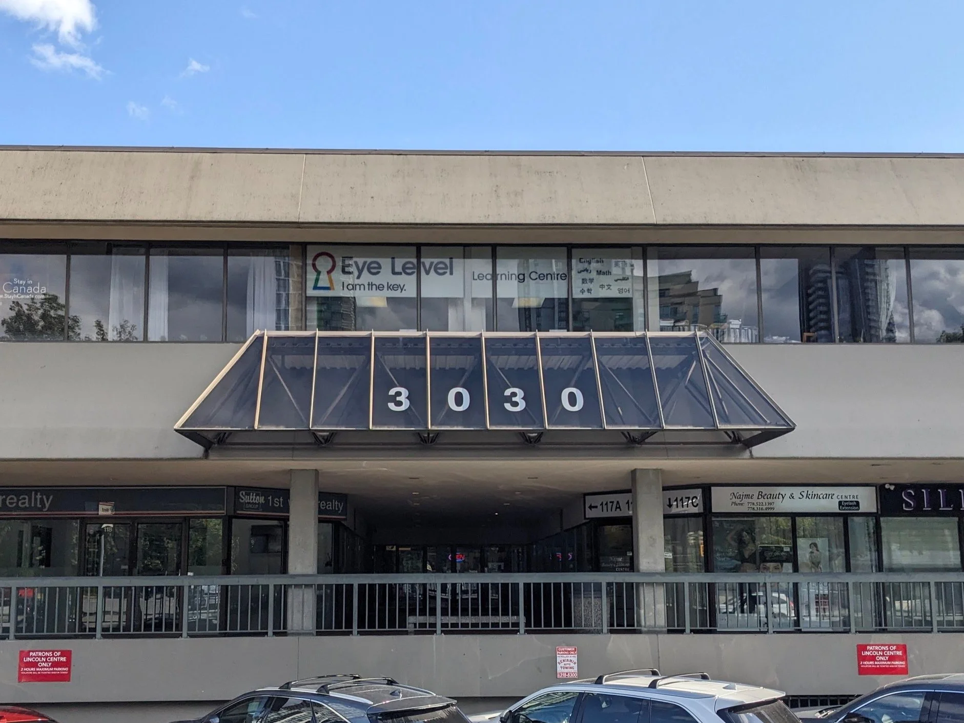 Cardero Clothing front entrance at 3030 Lincoln Ave in Coquitlam. Custom menswear in Coquitlam.