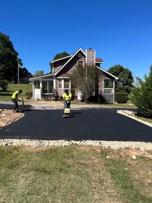 Asphalt parking lot striping in Ellijay