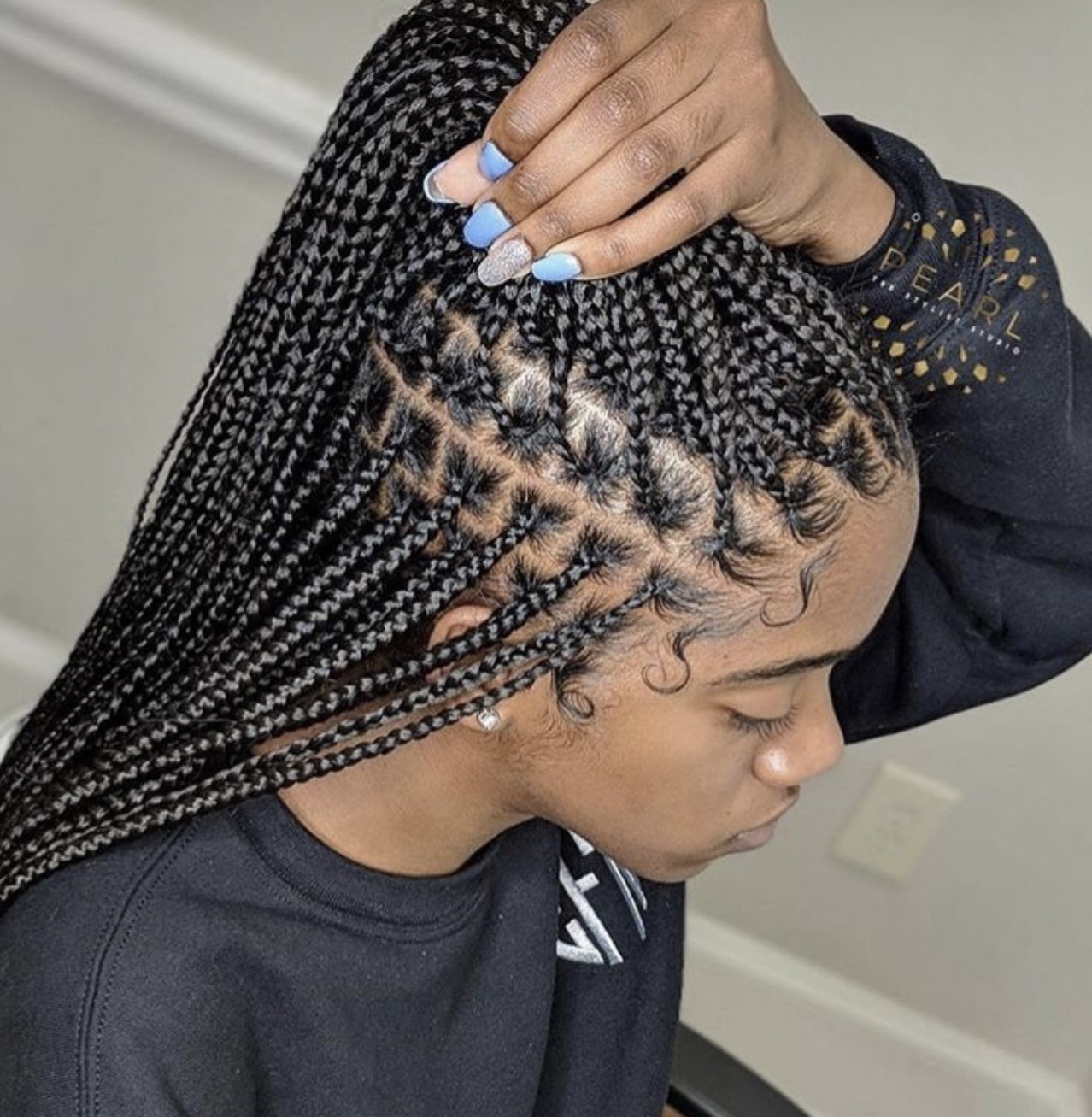 Smaldium Knotless Braids