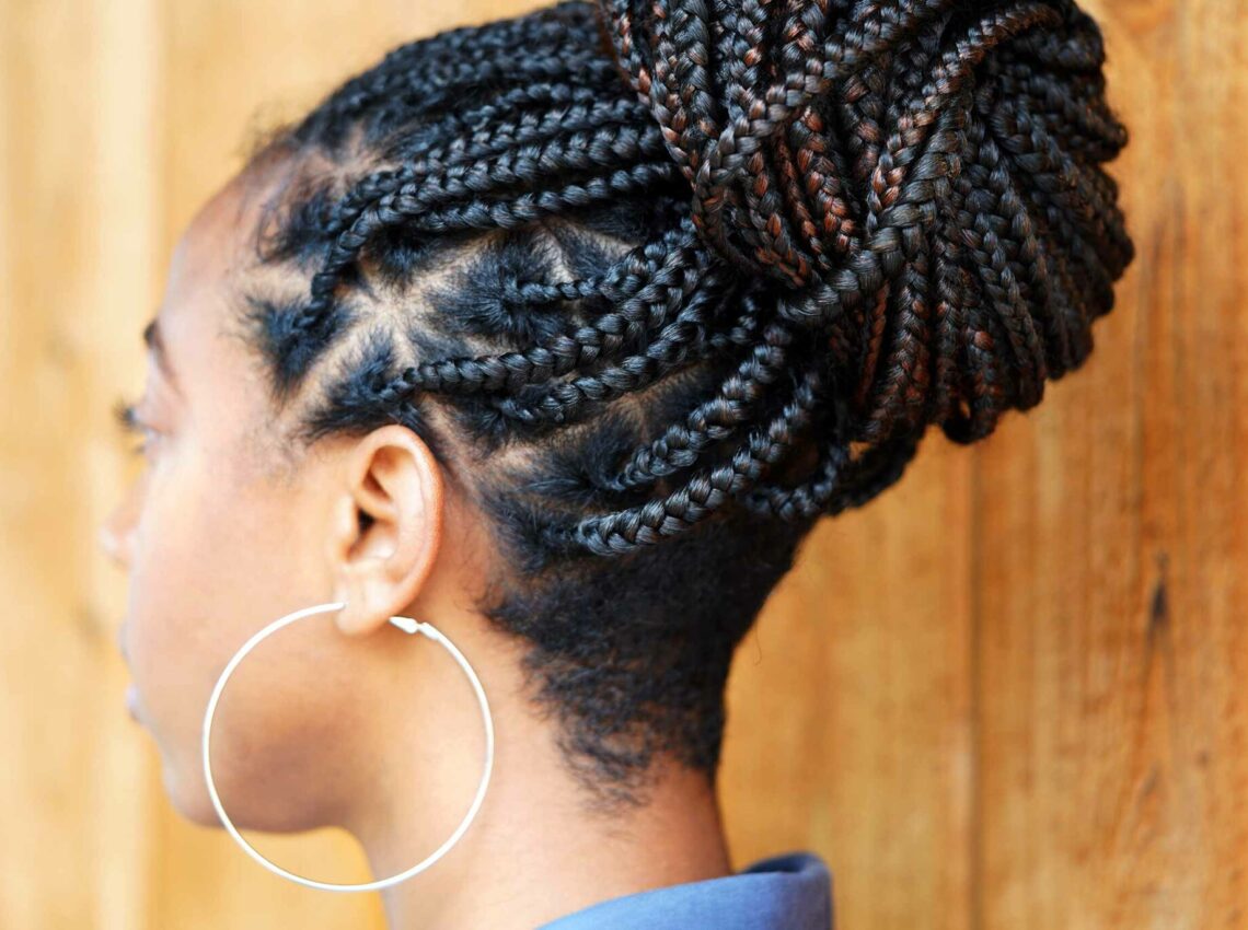 Medium Knotless Group