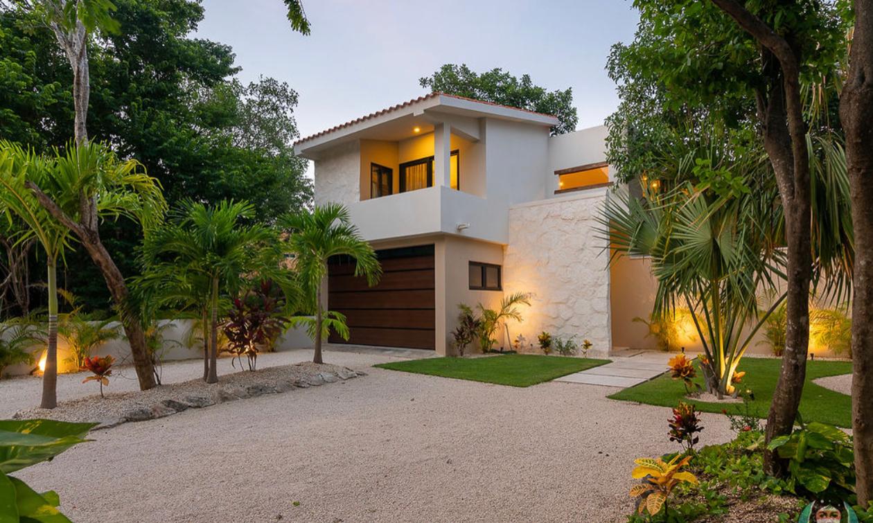 Luxury accommodation at Casa Sanara