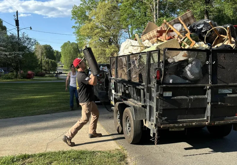 Furniture & Whole House Cleanup Lincoln Park