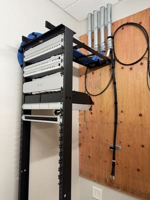 {{ custom_values.service_1 }} in {{custom_values.area_3})