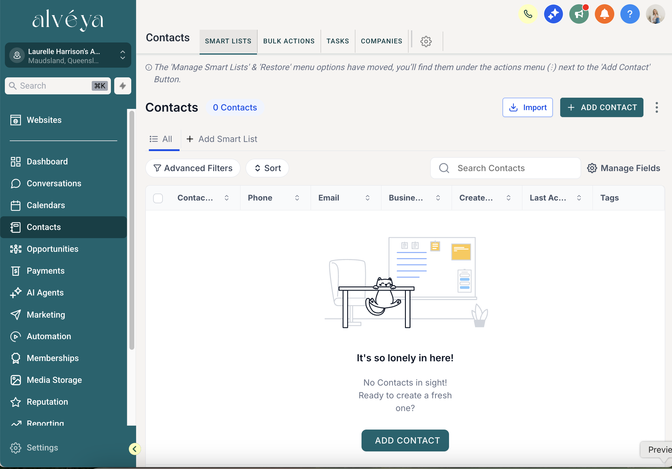 Alvéya CRM contacts view with smart lists and filters