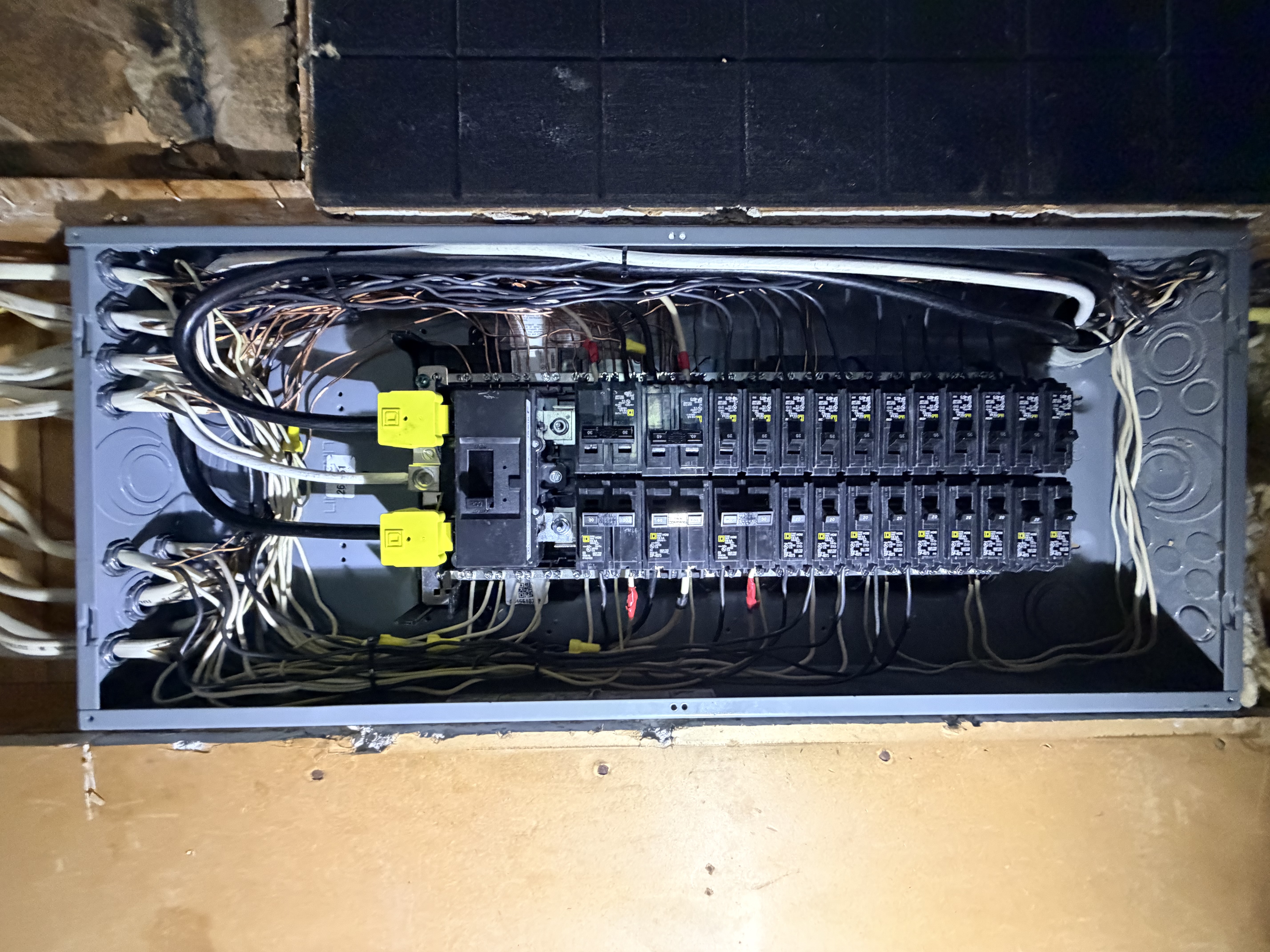 Square D 200-amp residential breaker panel inspected by licensed electrician — S.I. Service Group, Tupelo MS