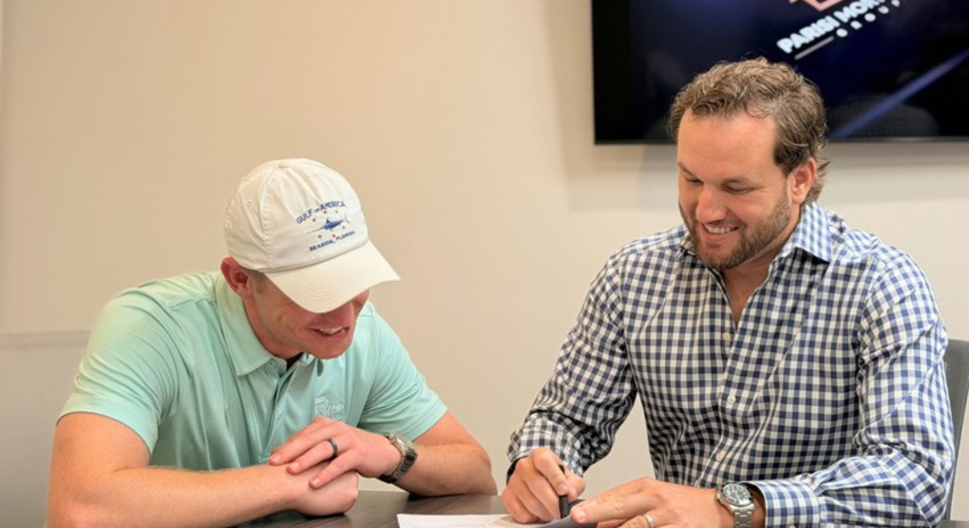 First time homebuyers meeting with mortgage lender in DFW