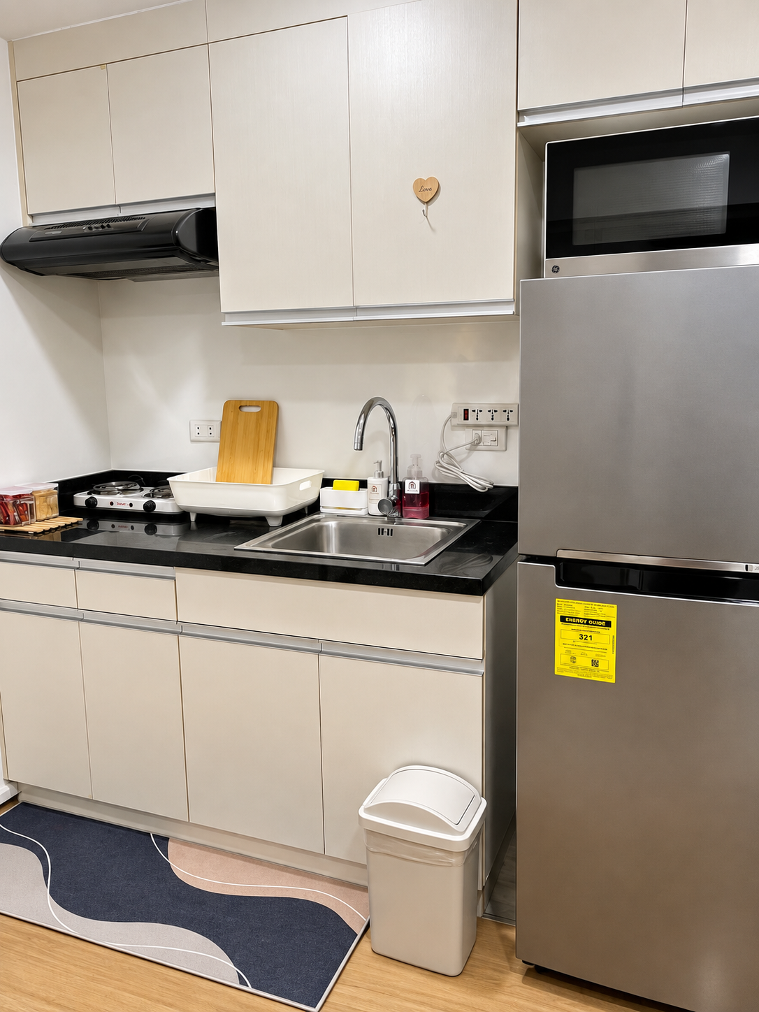 Casa Tresoria Unit 2 kitchen