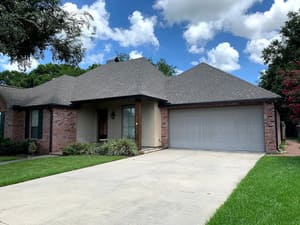 {{ custom_values.service_1 }} in {{custom_values.area_3})