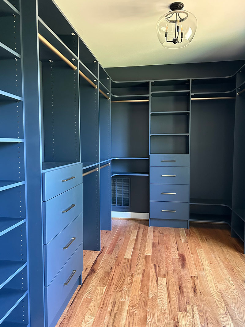 Custom shelving and drawers by Up Closets of Pinellas
