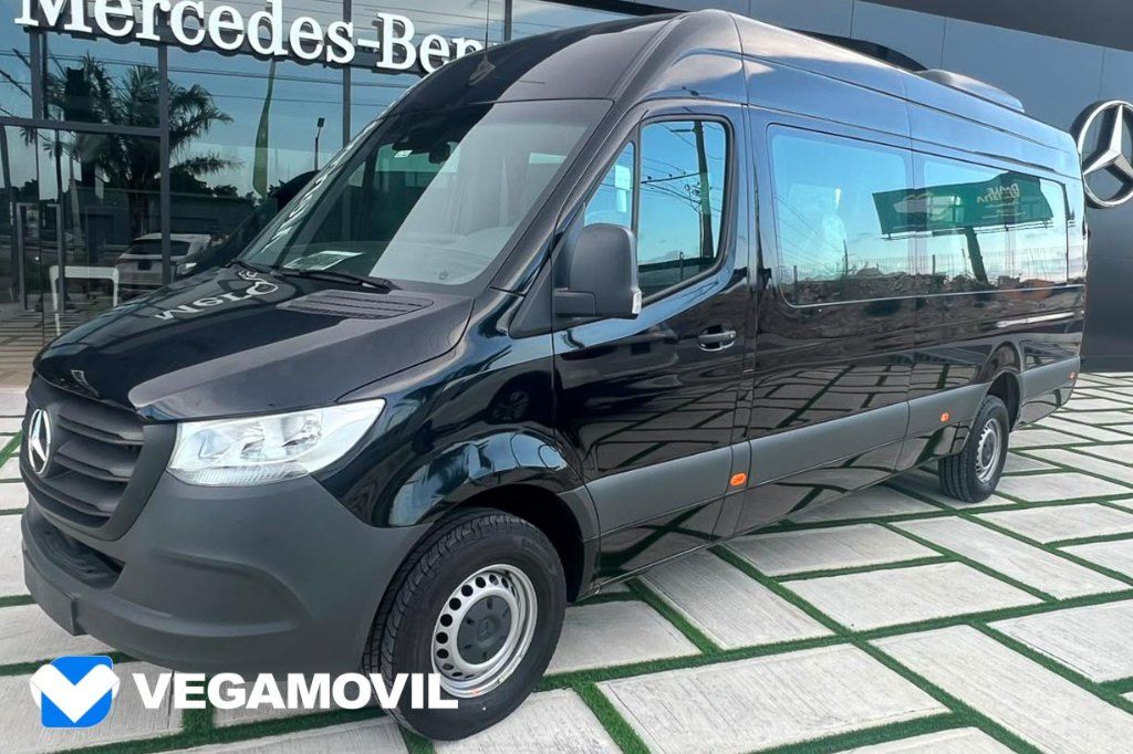Mercedes-Benz Sprinter 16+1 Pas