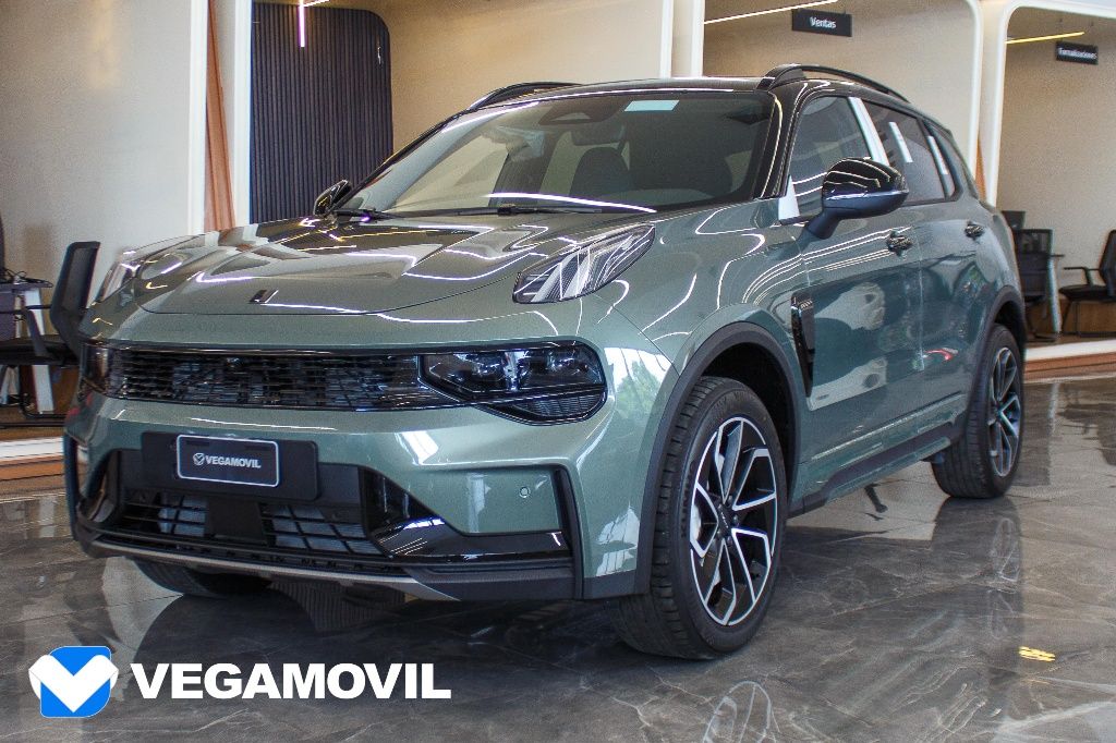 Lynk & Co 01 PHEV Halo