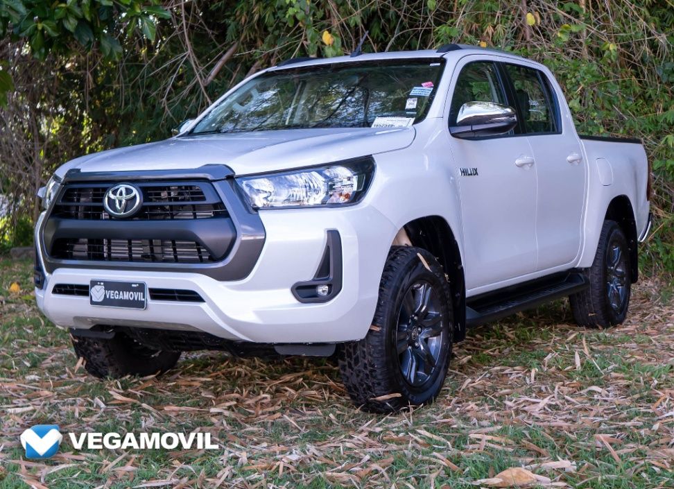 Toyota Hilux 2.4 Aut