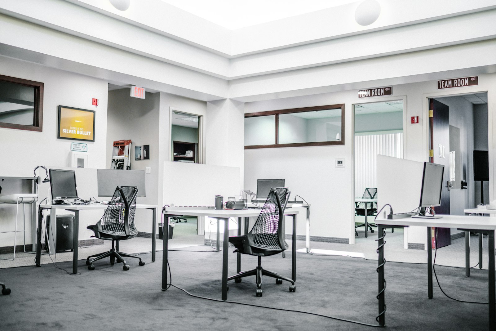 Office Cleanout in Cedar Park, TX — Commercial Junk Removal for Businesses (5)