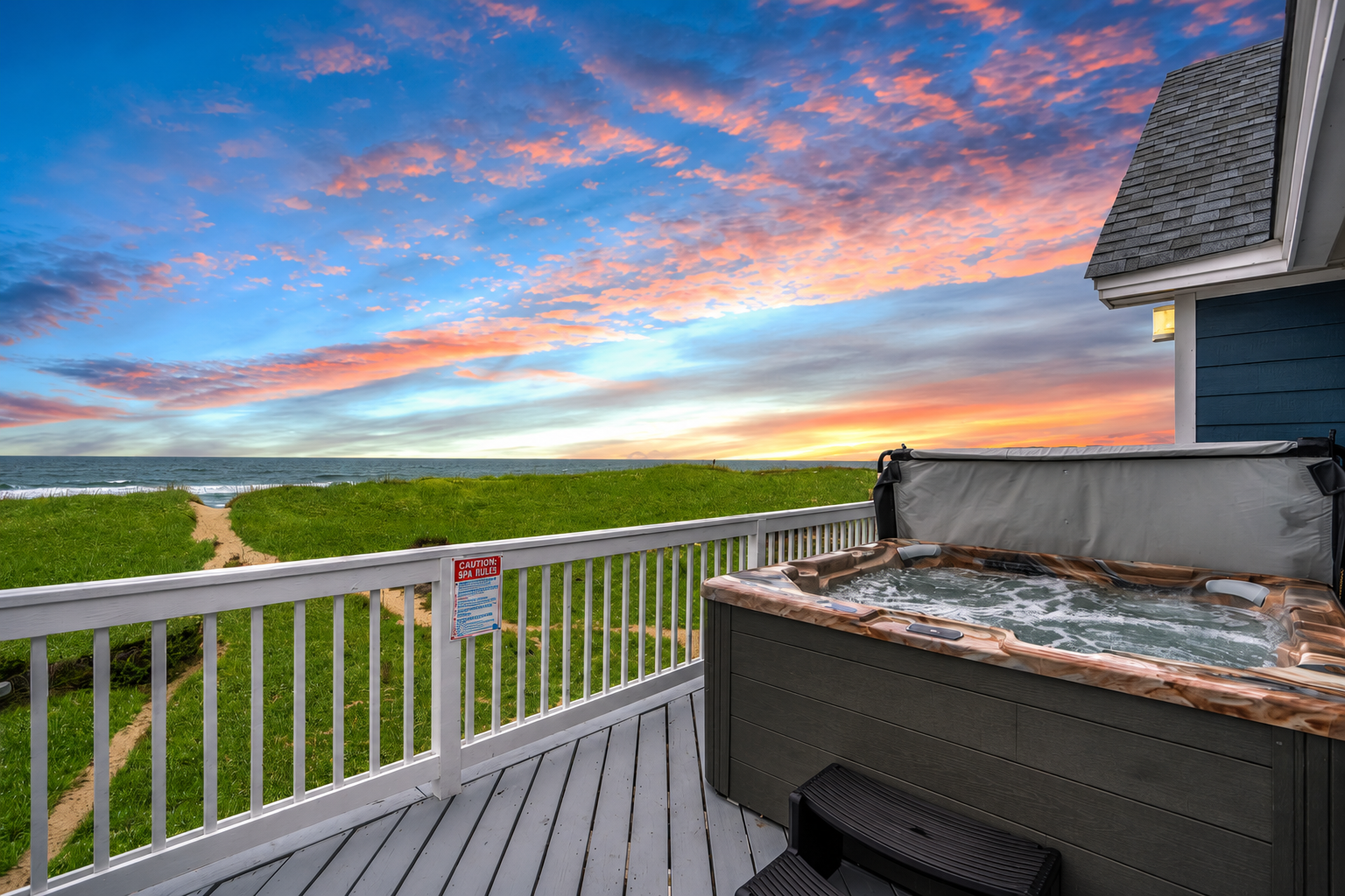 Island Dreams Hideaway oceanfront deck and hot tub