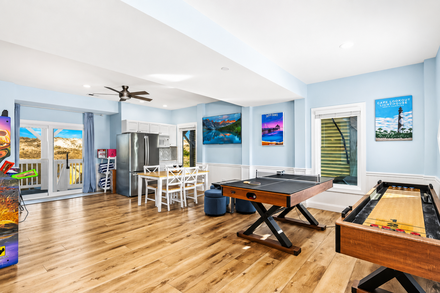 Island Dreams Hideaway game room