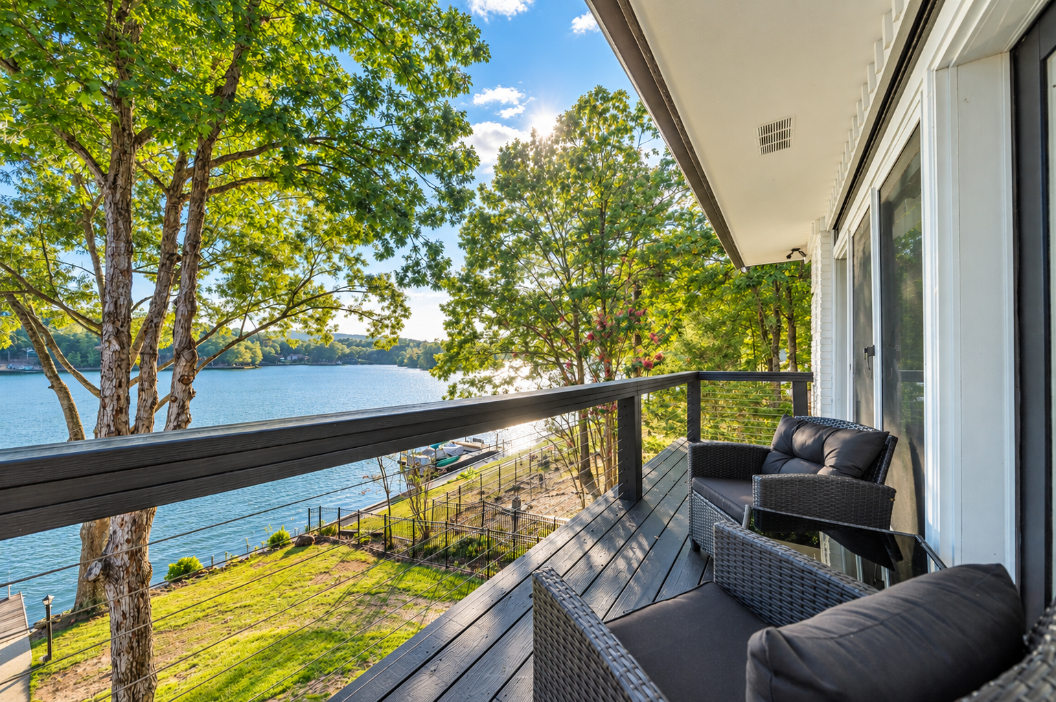 Eagle Point Hideaway photo 37