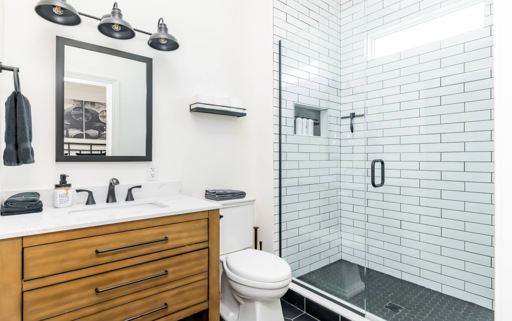 Bathroom with bathtub and sauna at Bourbon Trail Hideaway