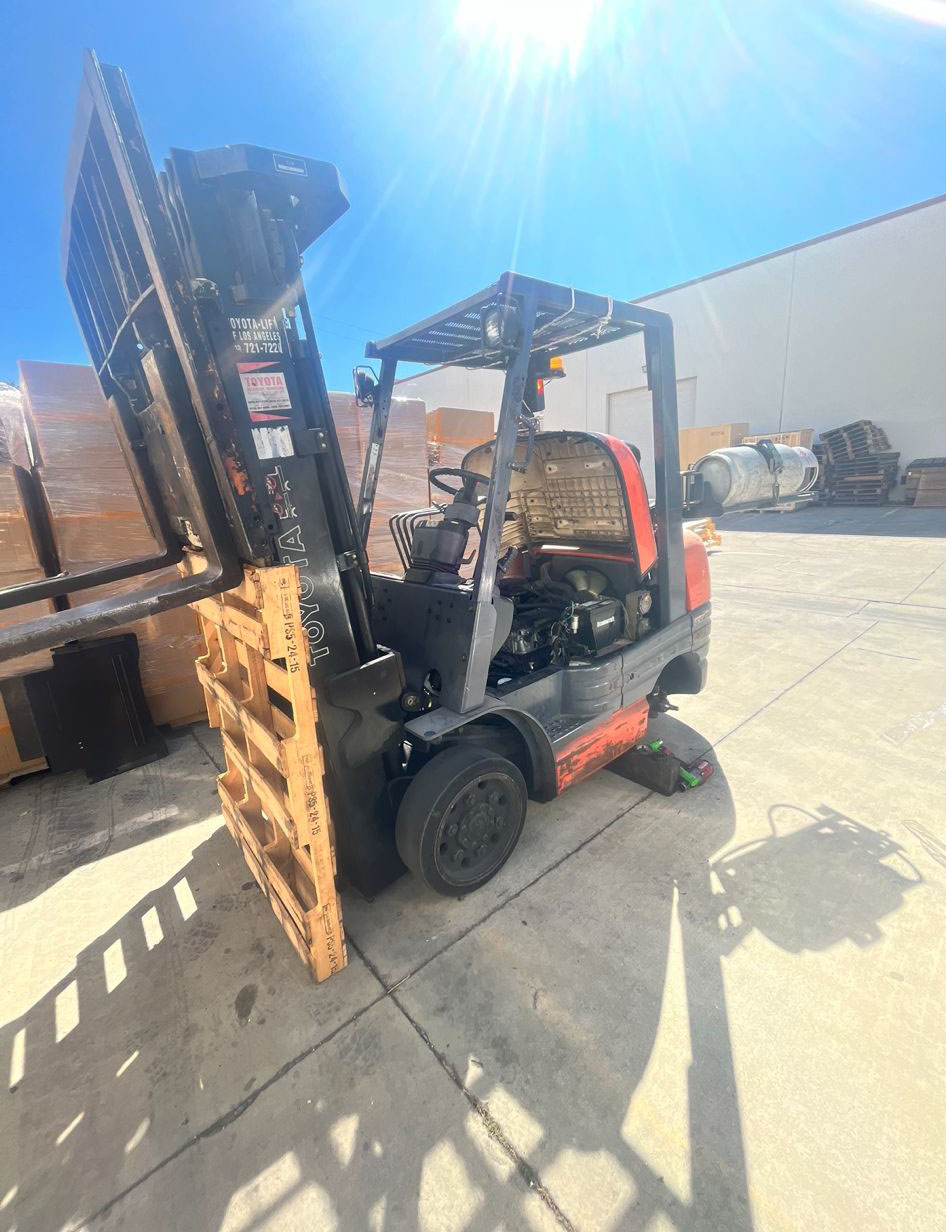 IE Forklift work photo 10