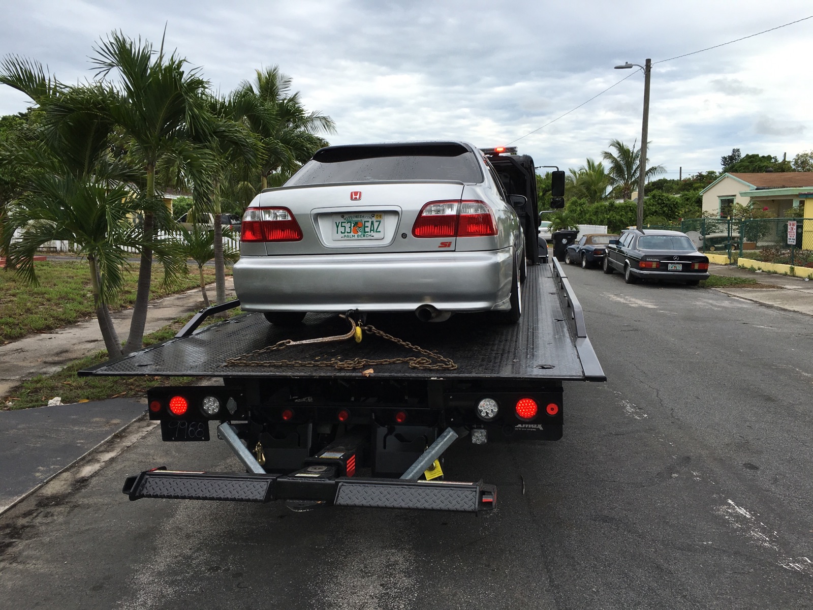 car towing service