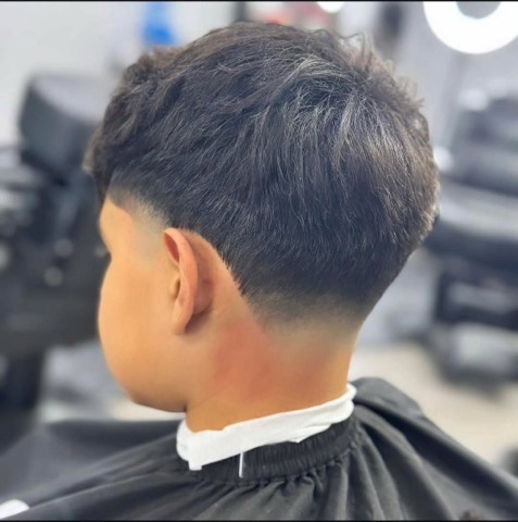 Straight razor shave Omnia Barbershop