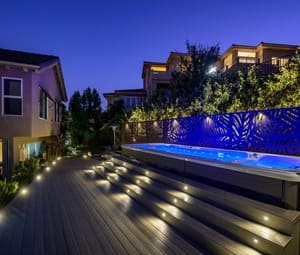 {{ custom_values.service_1 }} in {{custom_values.area_3})