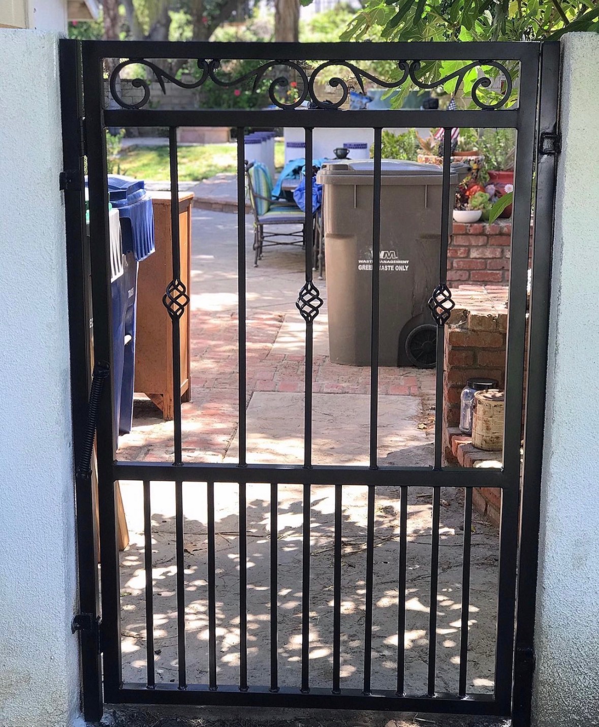 Wrought iron fence rust removal and re-welding repair