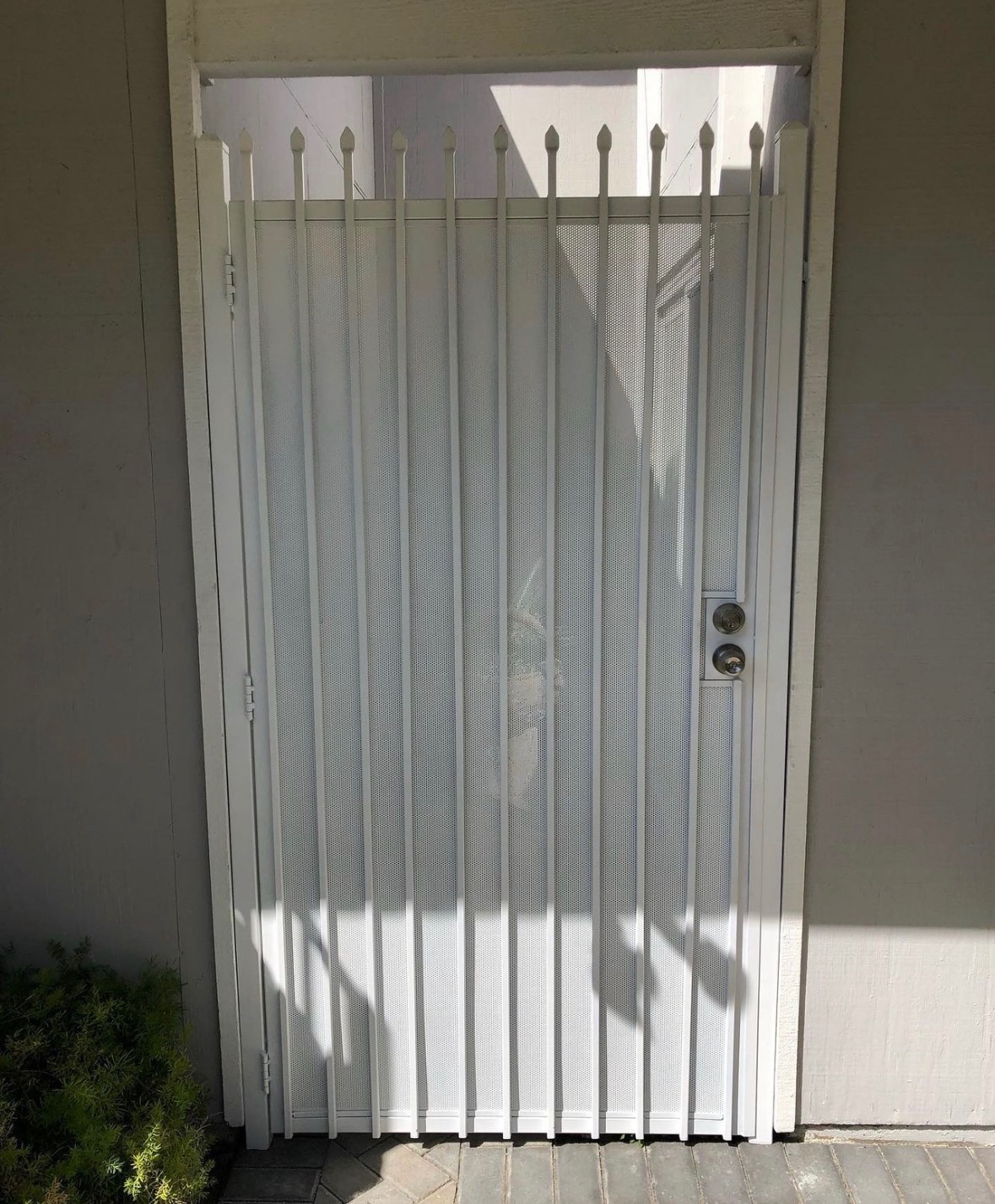 Iron security fence post and rail repair