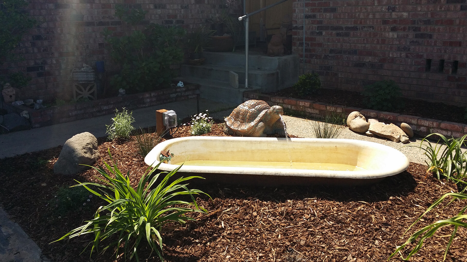 Lavish water feature detail