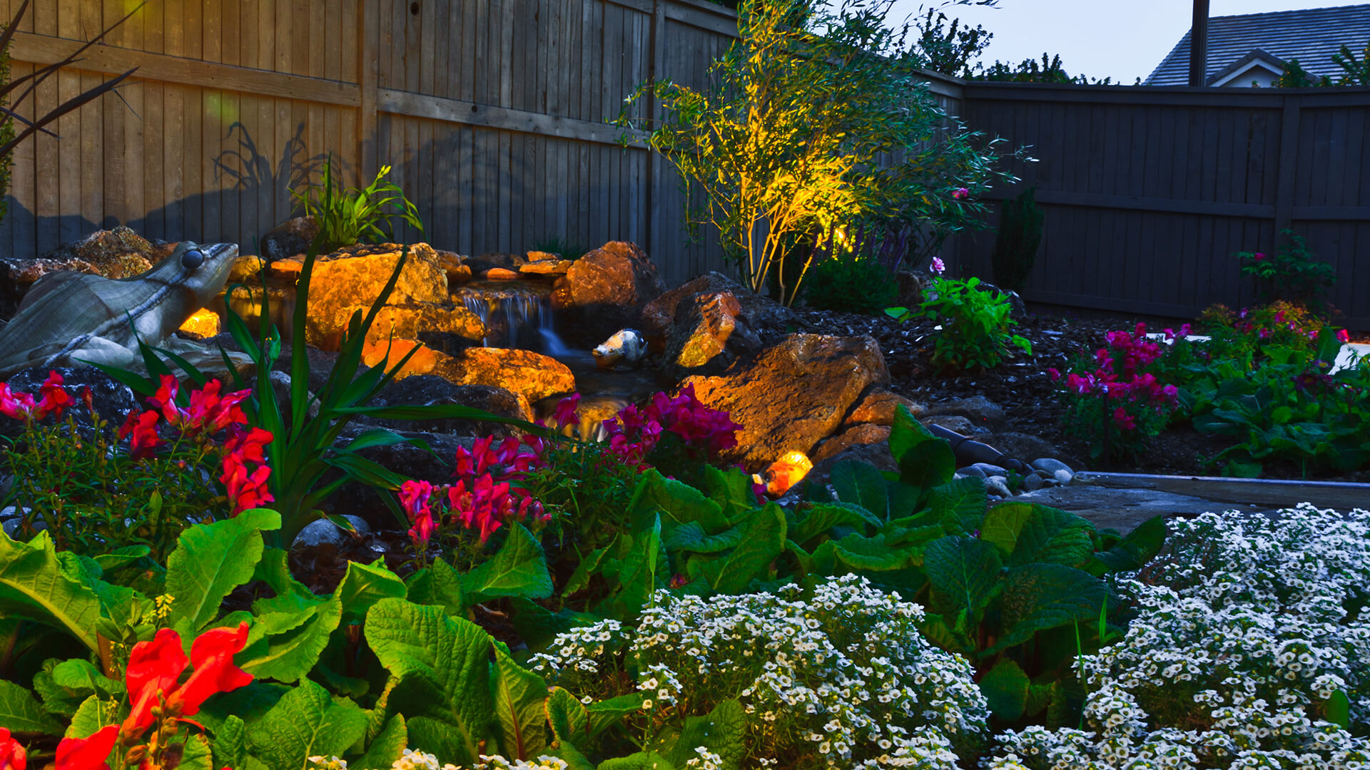 Architectural landscape lighting