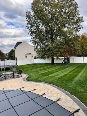 {{ custom_values.service_3 }} in {{custom_values.area_3})