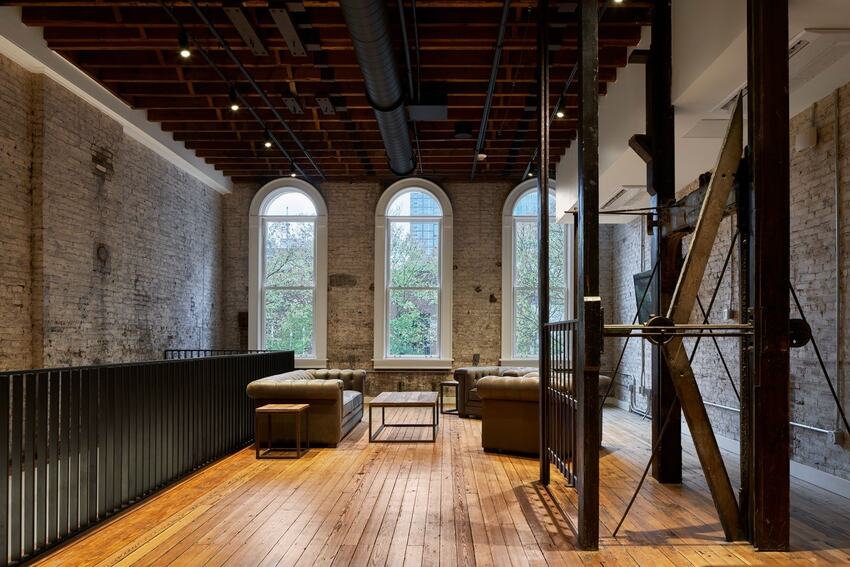 114 lounge