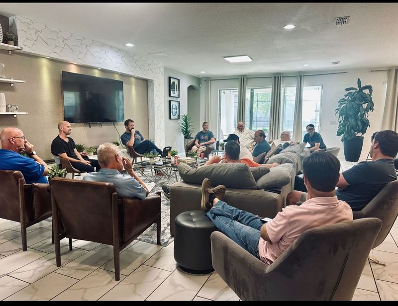 Lounge-style forum