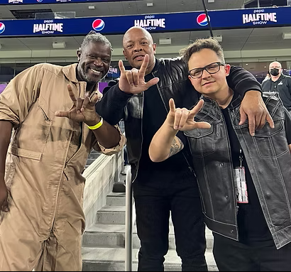 Warren Snipe along Dr Dre and Sean Forbes