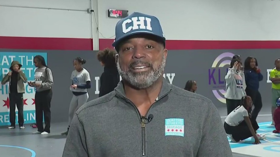 Brett Penager in the FOX 32 Beat the Streets Chicago segment