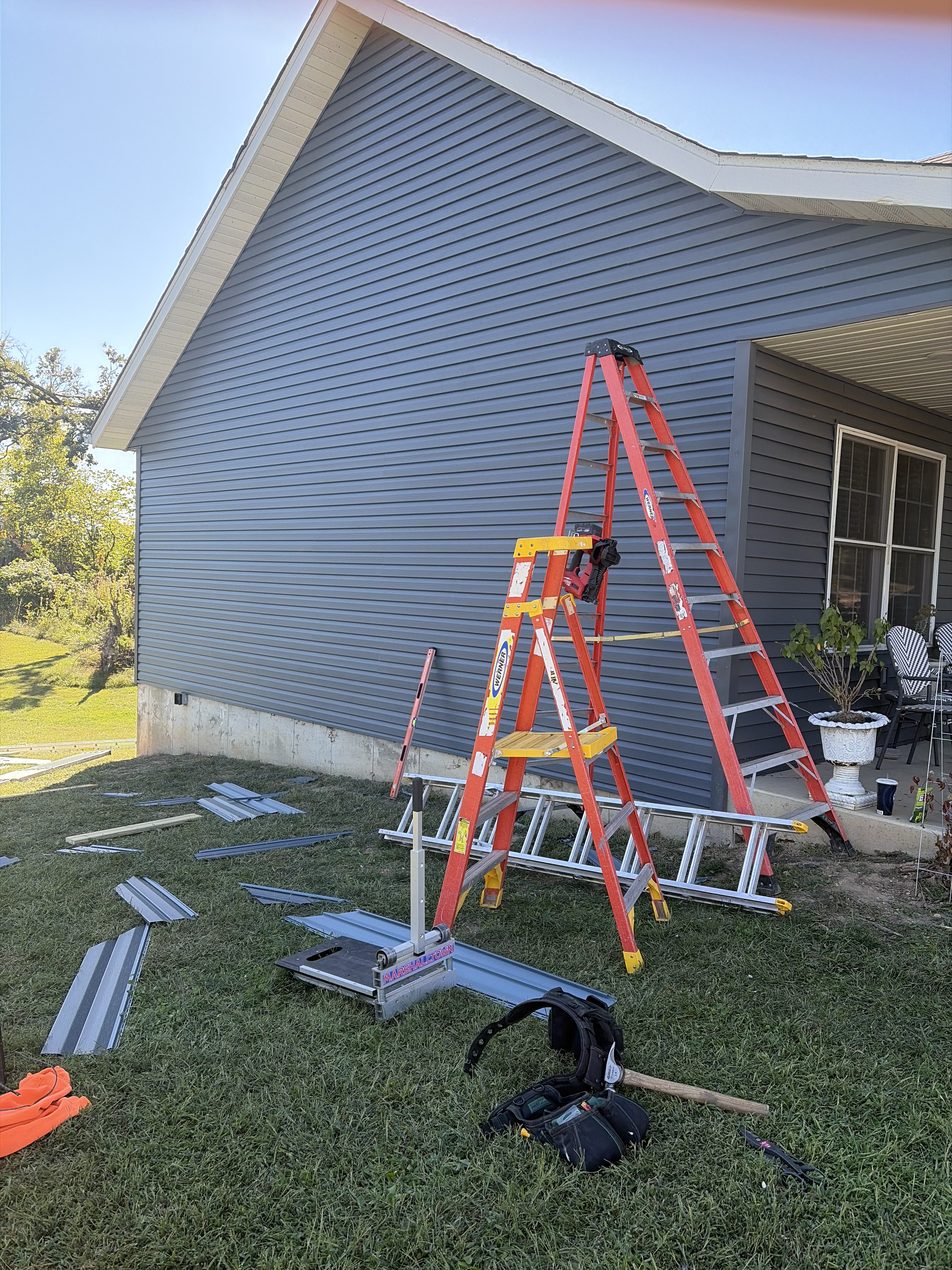  Gutter cleanout