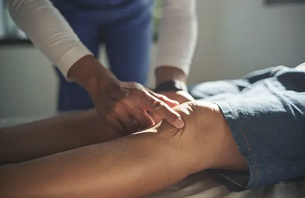 Knee Injections for Osteoarthritis: Options, Benefits, and What to Expect