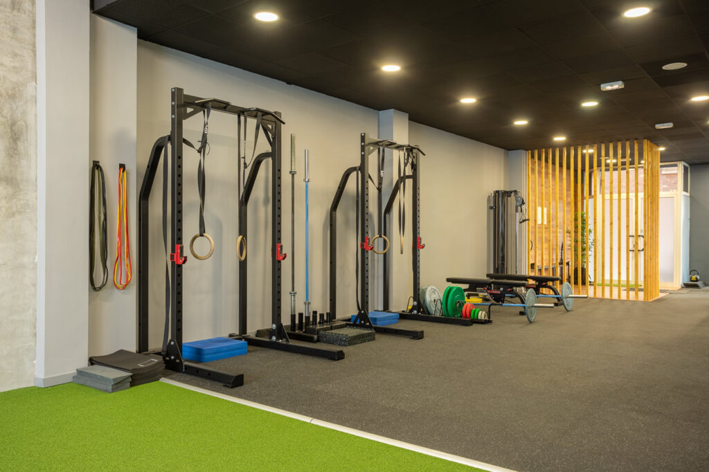 Centre d'entrenament CEI Montilivi a Girona — sala d'entrenament en grup reduït